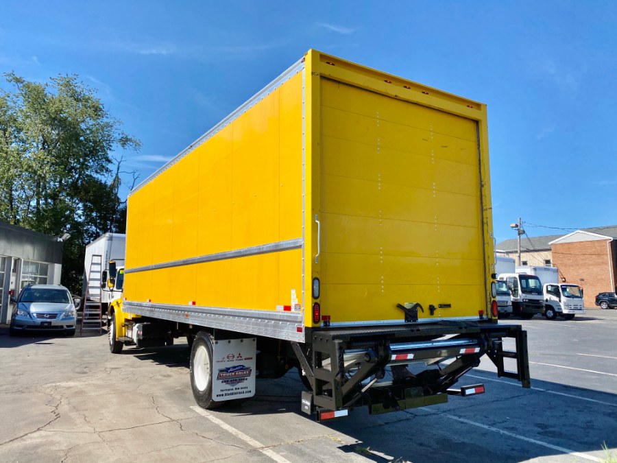 2015 Freightliner M2 106 26 BOX TRUCK photo