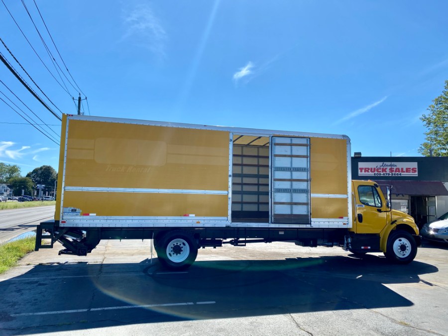 2015 Freightliner M2 106 26 BOX TRUCK photo