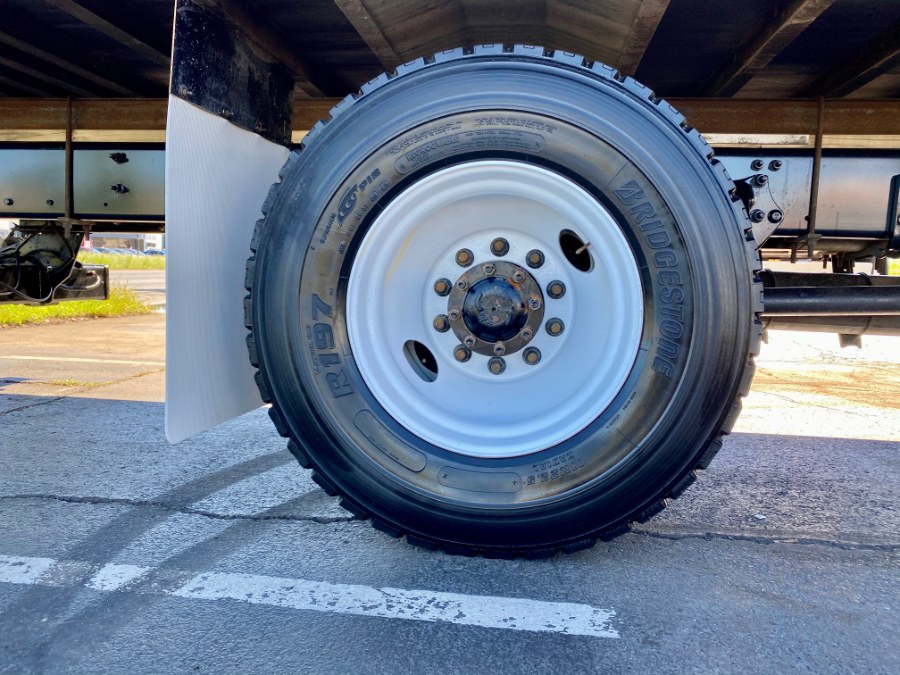2015 Freightliner M2 106 26 BOX TRUCK photo
