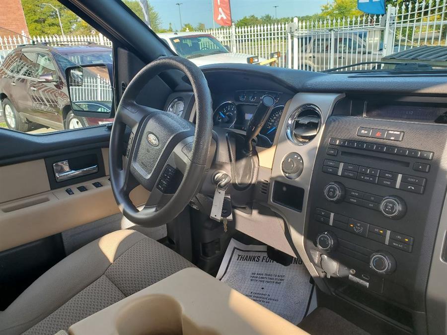 2013 Ford F-150 Lariat photo