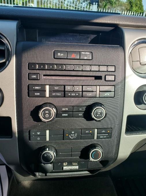 2013 Ford F-150 Lariat photo