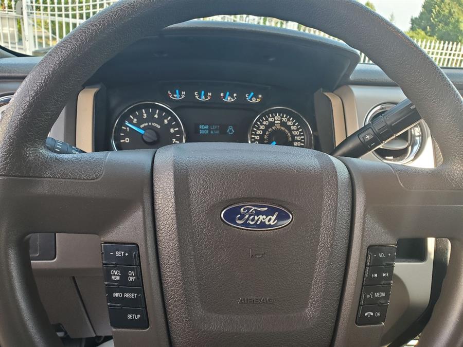 2013 Ford F-150 Lariat photo
