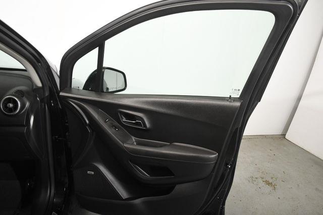 2016 Chevrolet Trax LTZ Midnight Edition photo