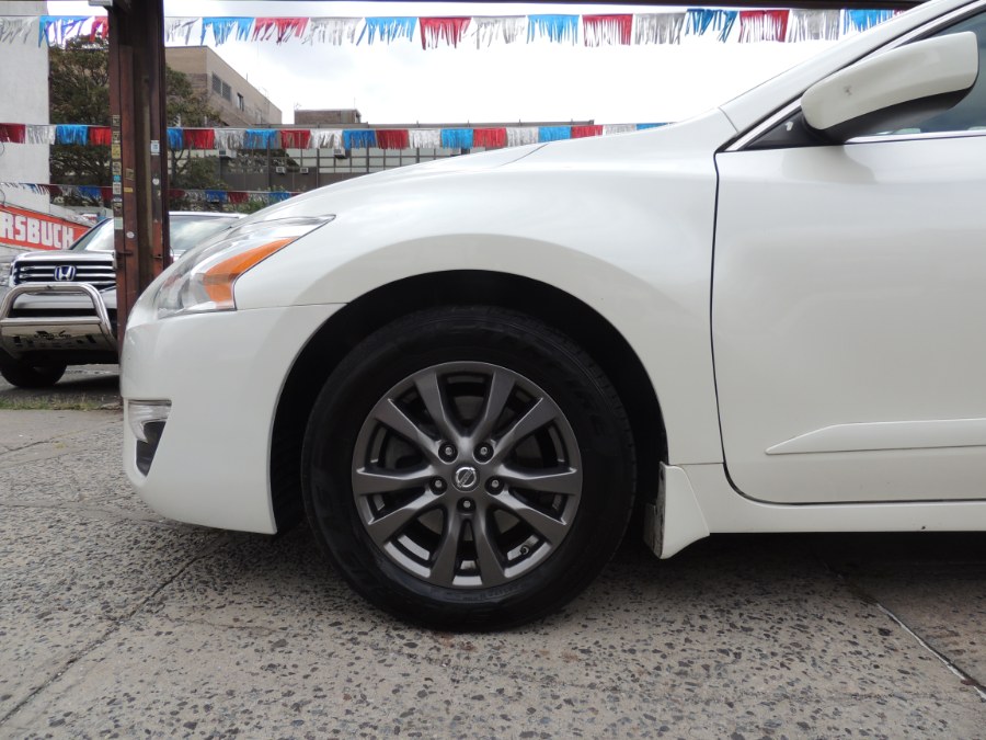 2015 Nissan Altima 4dr Sdn I4 2.5 S photo