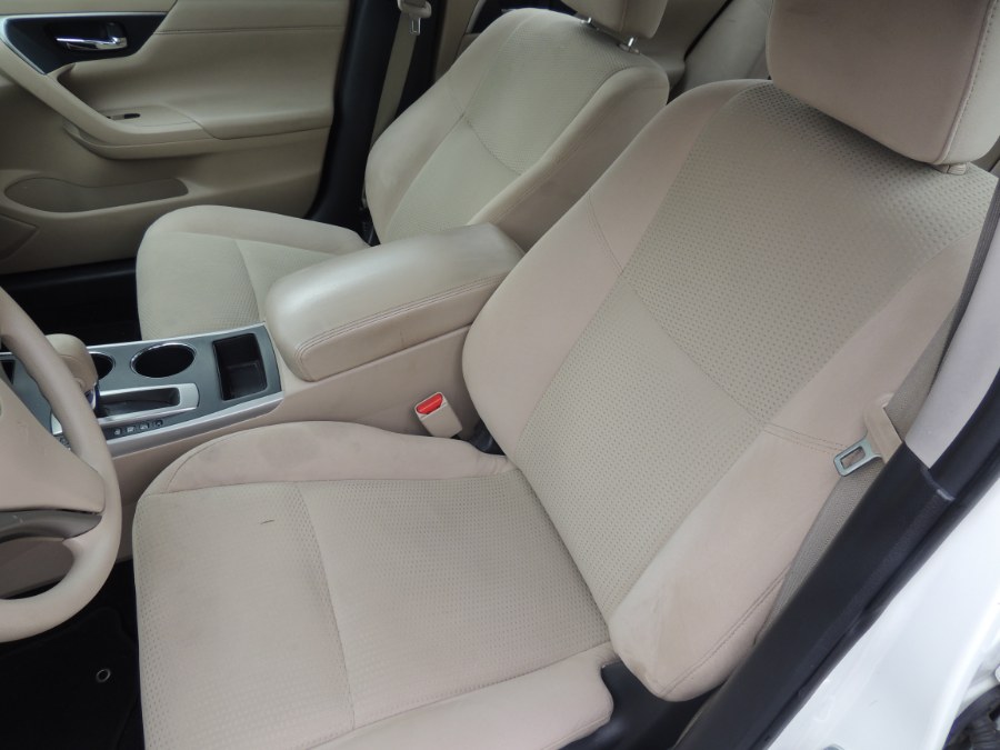 2015 Nissan Altima 4dr Sdn I4 2.5 S photo