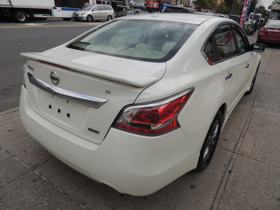 2015 Nissan Altima 4dr Sdn I4 2.5 S photo