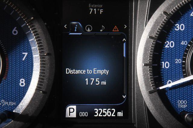 2017 Toyota Sienna XLE Premium photo
