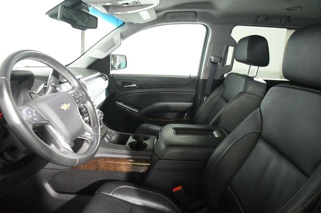 2016 Chevrolet Suburban LT w/ DvD/ Safety Tech photo