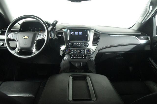 2016 Chevrolet Suburban LT w/ DvD/ Safety Tech photo