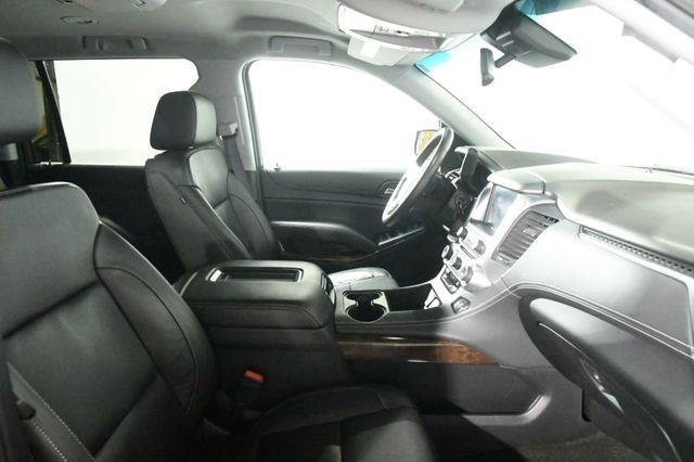 2016 Chevrolet Suburban LT w/ DvD/ Safety Tech photo