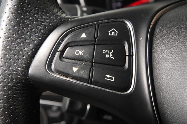 2017 Mercedes-Benz GLC 300 AMG Blind Spot/ Nav photo