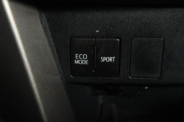 2016 Toyota RAV4 LE photo