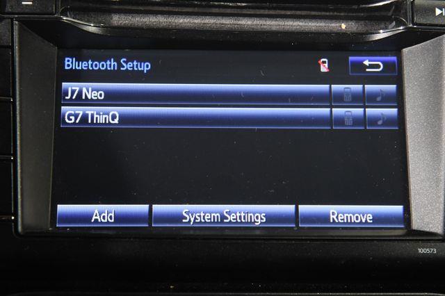 2016 Toyota RAV4 LE photo
