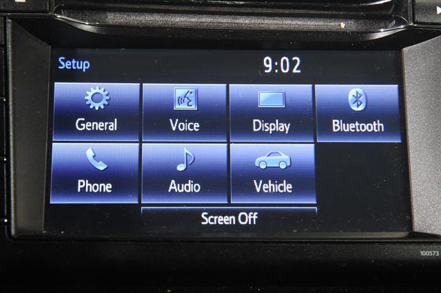 2016 Toyota RAV4 LE photo