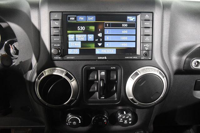 2016 Jeep Wrangler Unlimited Sahara photo