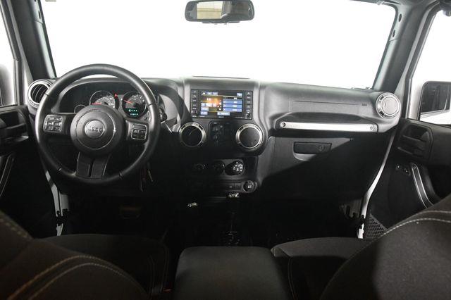 2016 Jeep Wrangler Unlimited Sahara photo