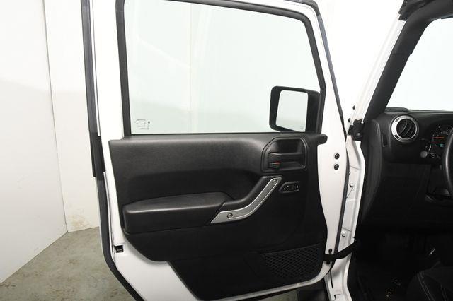 2016 Jeep Wrangler Unlimited Sahara photo