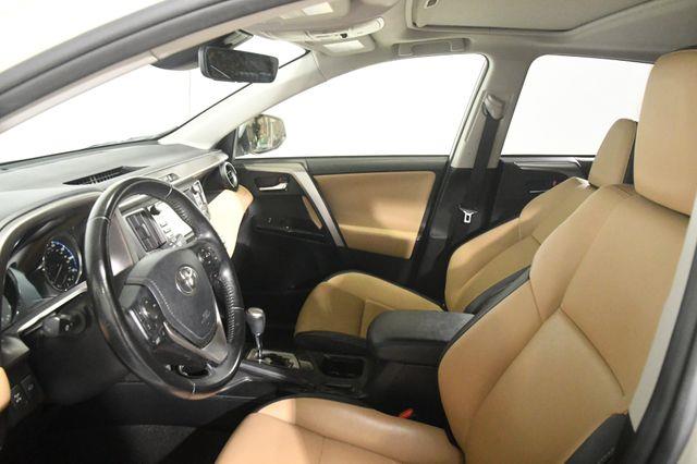 2017 Toyota RAV4 Limited w/ Nav/ Blind Spot/ Sa photo