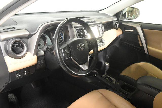 2017 Toyota RAV4 Limited w/ Nav/ Blind Spot/ Sa photo