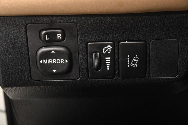 2017 Toyota RAV4 Limited w/ Nav/ Blind Spot/ Sa photo
