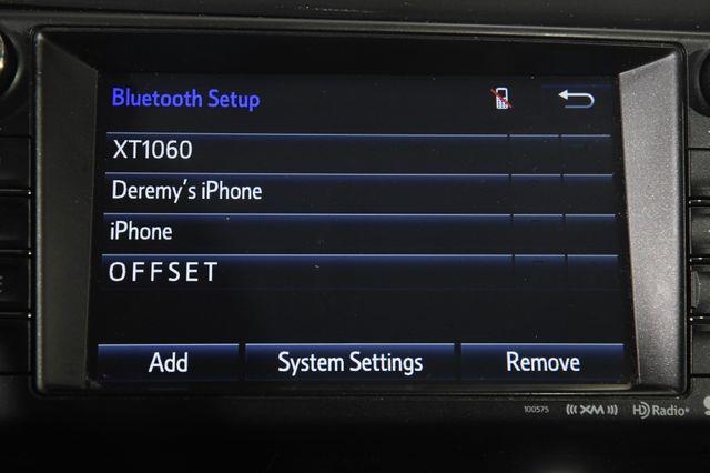 2017 Toyota RAV4 Limited w/ Nav/ Blind Spot/ Sa photo