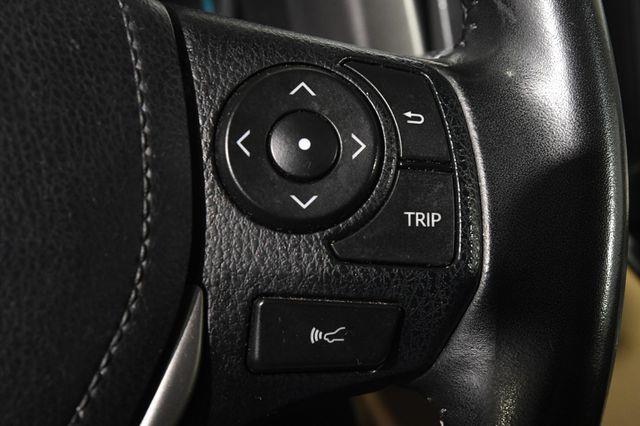 2017 Toyota RAV4 Hybrid XLE photo