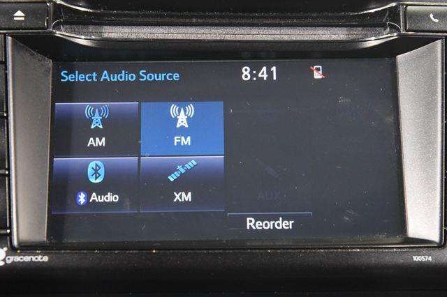 2017 Toyota RAV4 Hybrid XLE photo