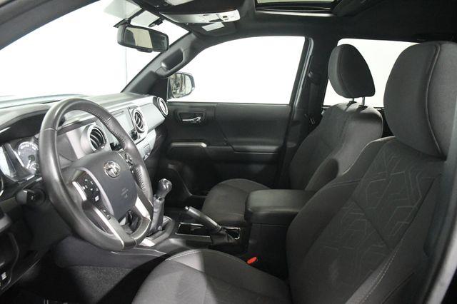2017 Toyota Tacoma TRD Sport photo