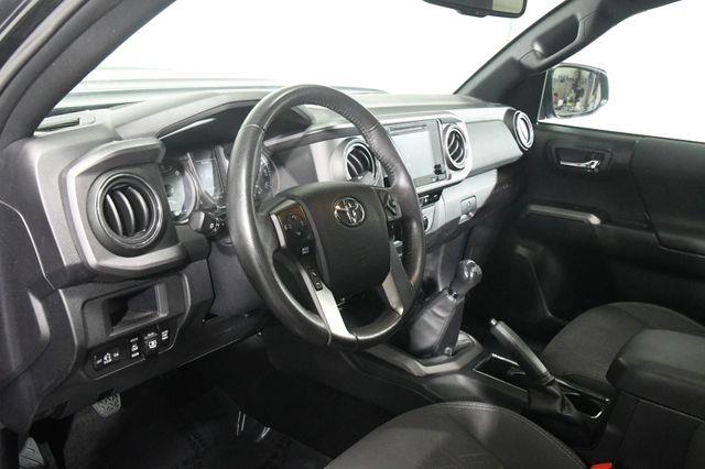 2017 Toyota Tacoma TRD Sport photo