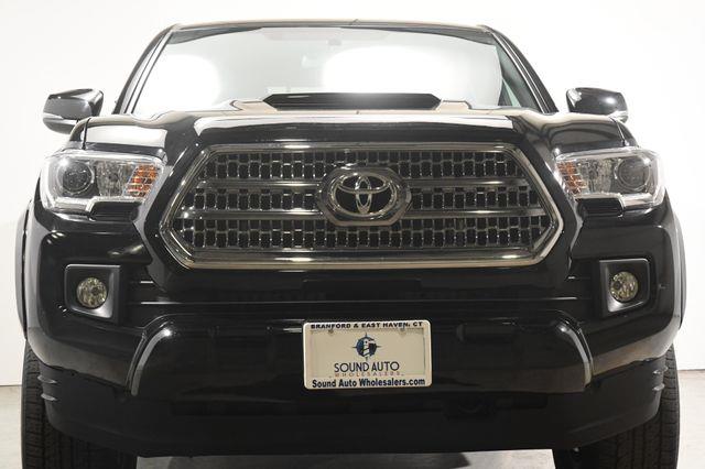 2017 Toyota Tacoma TRD Sport photo