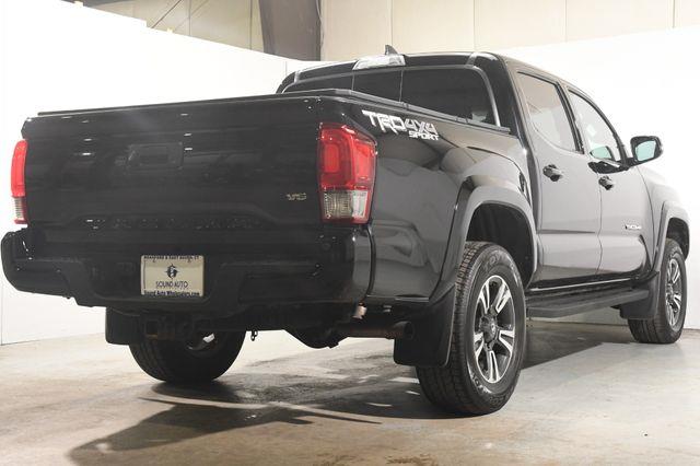 2017 Toyota Tacoma TRD Sport photo