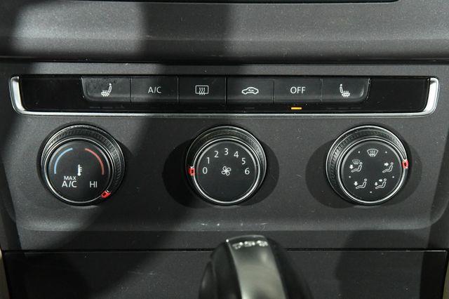 2017 Volkswagen Golf Alltrack SE photo