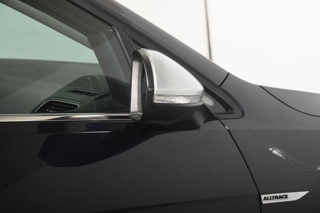 2017 Volkswagen Golf Alltrack SE photo
