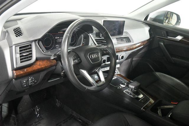 2018 Audi Q5 Tech Premium w/ Virtual Cockpi photo