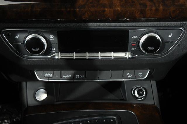 2018 Audi Q5 Tech Premium w/ Virtual Cockpi photo