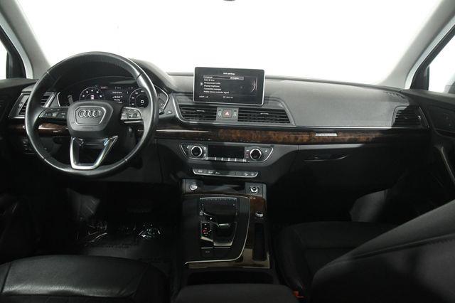 2018 Audi Q5 Tech Premium w/ Virtual Cockpi photo