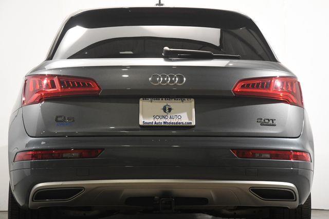 2018 Audi Q5 Tech Premium w/ Virtual Cockpi photo