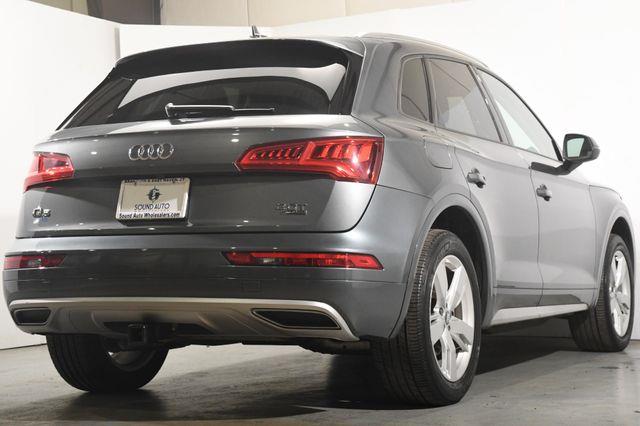 2018 Audi Q5 Tech Premium w/ Virtual Cockpi photo