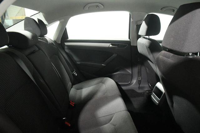 2017 Volkswagen Passat 1.8T S photo