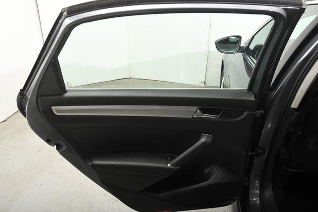 2017 Volkswagen Passat 1.8T S photo