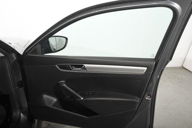2017 Volkswagen Passat 1.8T S photo