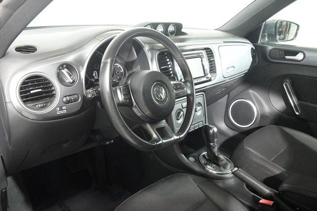 2013 Volkswagen Beetle TDI photo