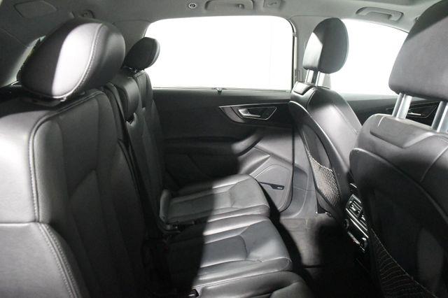 2017 Audi Q7 Premium Plus w/ Virtual Cockpi photo