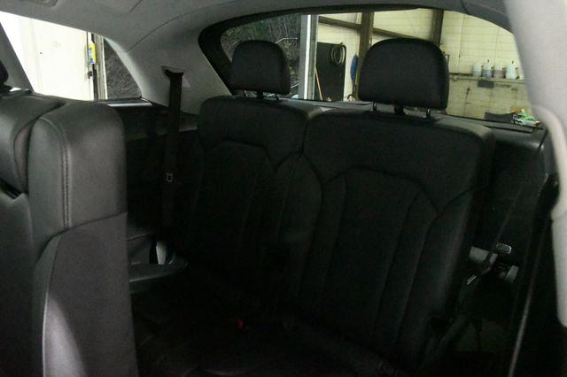 2017 Audi Q7 Premium Plus w/ Virtual Cockpi photo