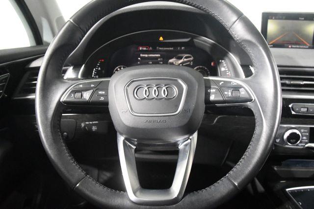 2017 Audi Q7 Premium Plus w/ Virtual Cockpi photo