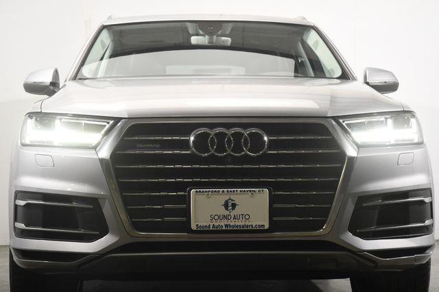 2017 Audi Q7 Premium Plus w/ Virtual Cockpi photo