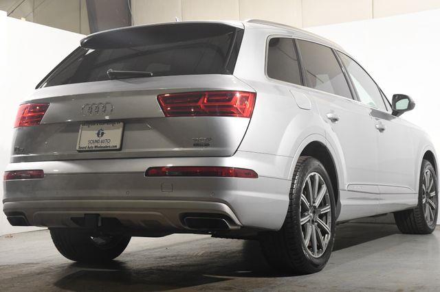 2017 Audi Q7 Premium Plus w/ Virtual Cockpi photo