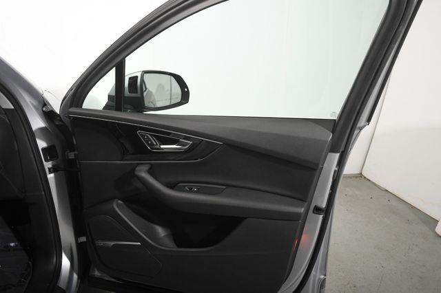 2017 Audi Q7 Premium Plus w/ Virtual Cockpi photo