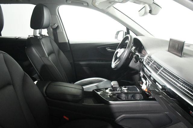 2017 Audi Q7 Premium Plus w/ Virtual Cockpi photo