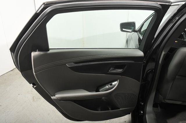 2017 Chevrolet Impala LT photo